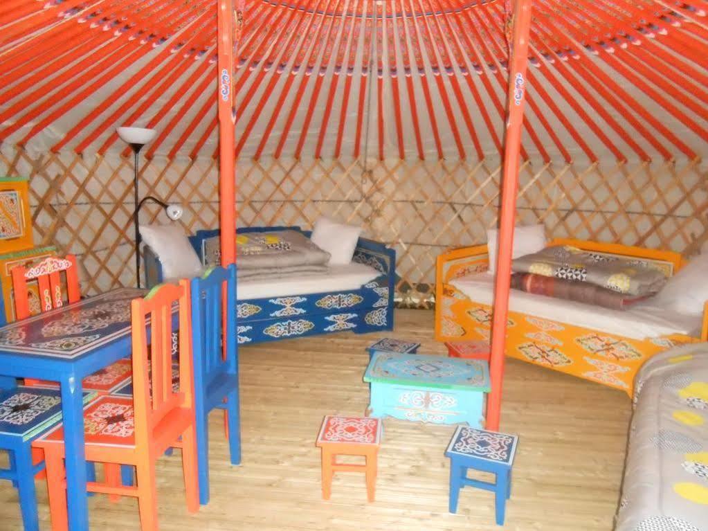 Mer Et Yourtes Otel Henvic Dış mekan fotoğraf